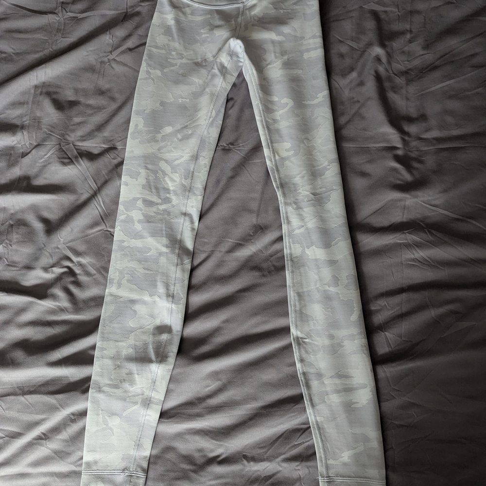 lululemon athletica Gray Camouflage Jeggings